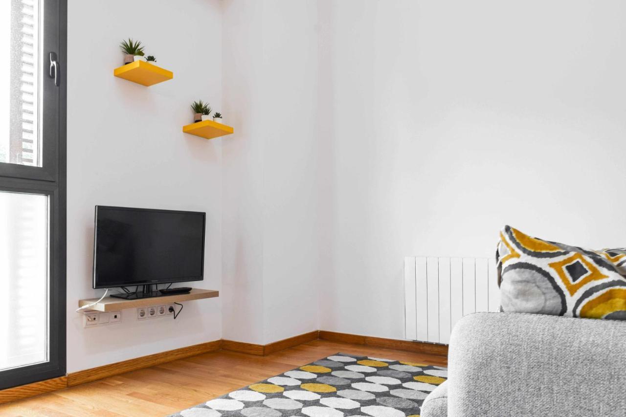 Loft Besalu Alojamiento Centrico Y Acogedor ภายนอก รูปภาพ