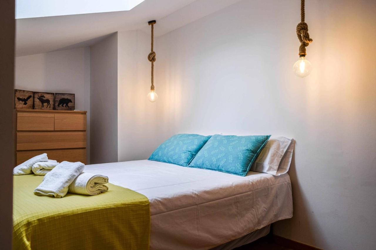 Loft Besalu Alojamiento Centrico Y Acogedor ภายนอก รูปภาพ