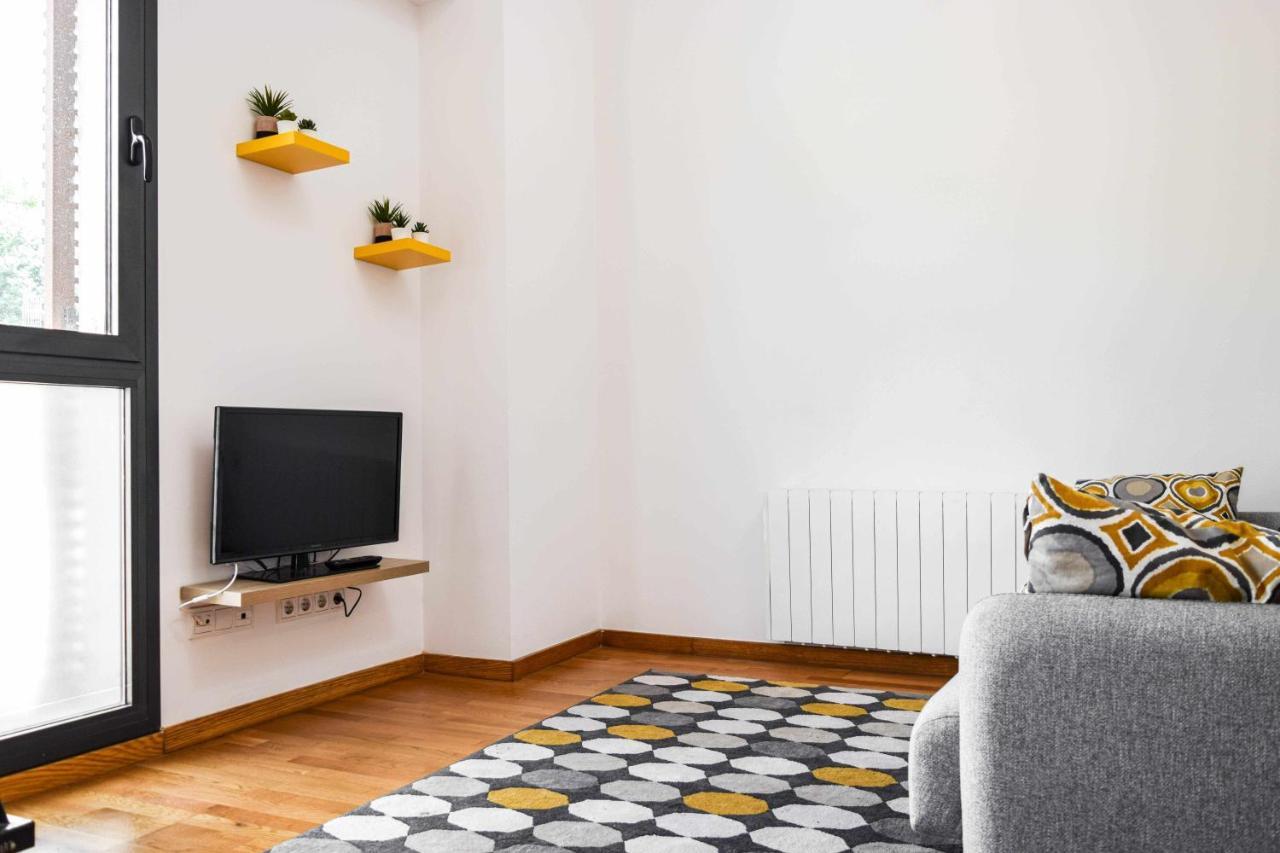 Loft Besalu Alojamiento Centrico Y Acogedor ภายนอก รูปภาพ